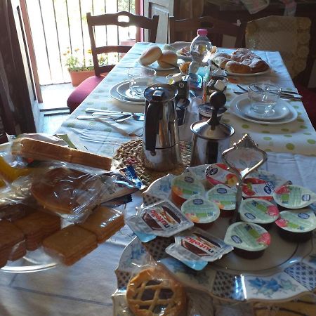 Bed & Breakfast La Rosa Rossa Cagli Exterior photo